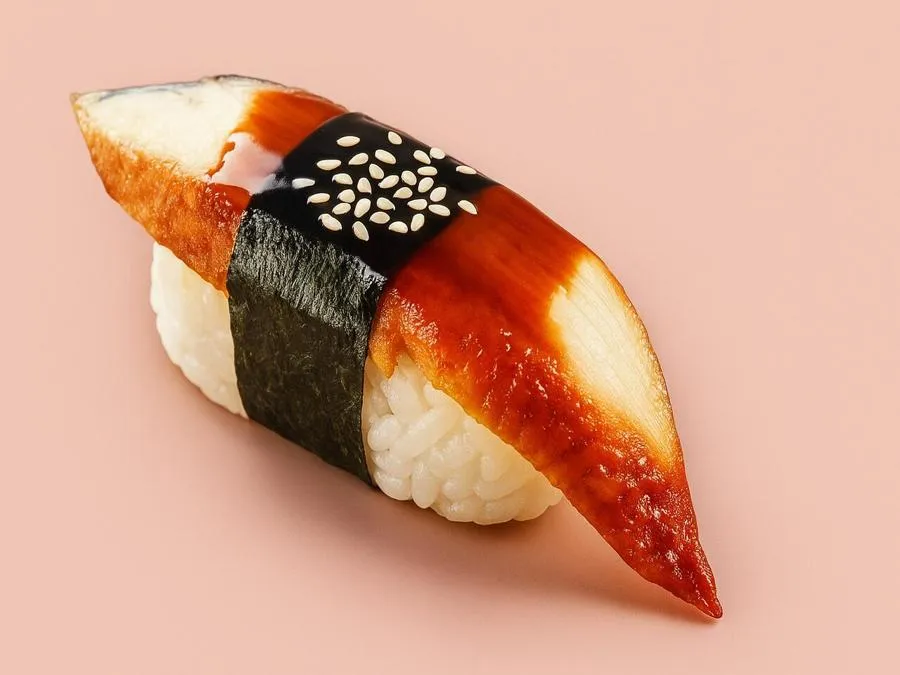 Суши с угрём