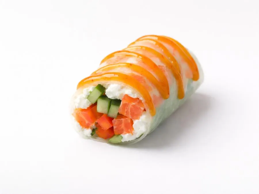 Спринг ролл с лососем